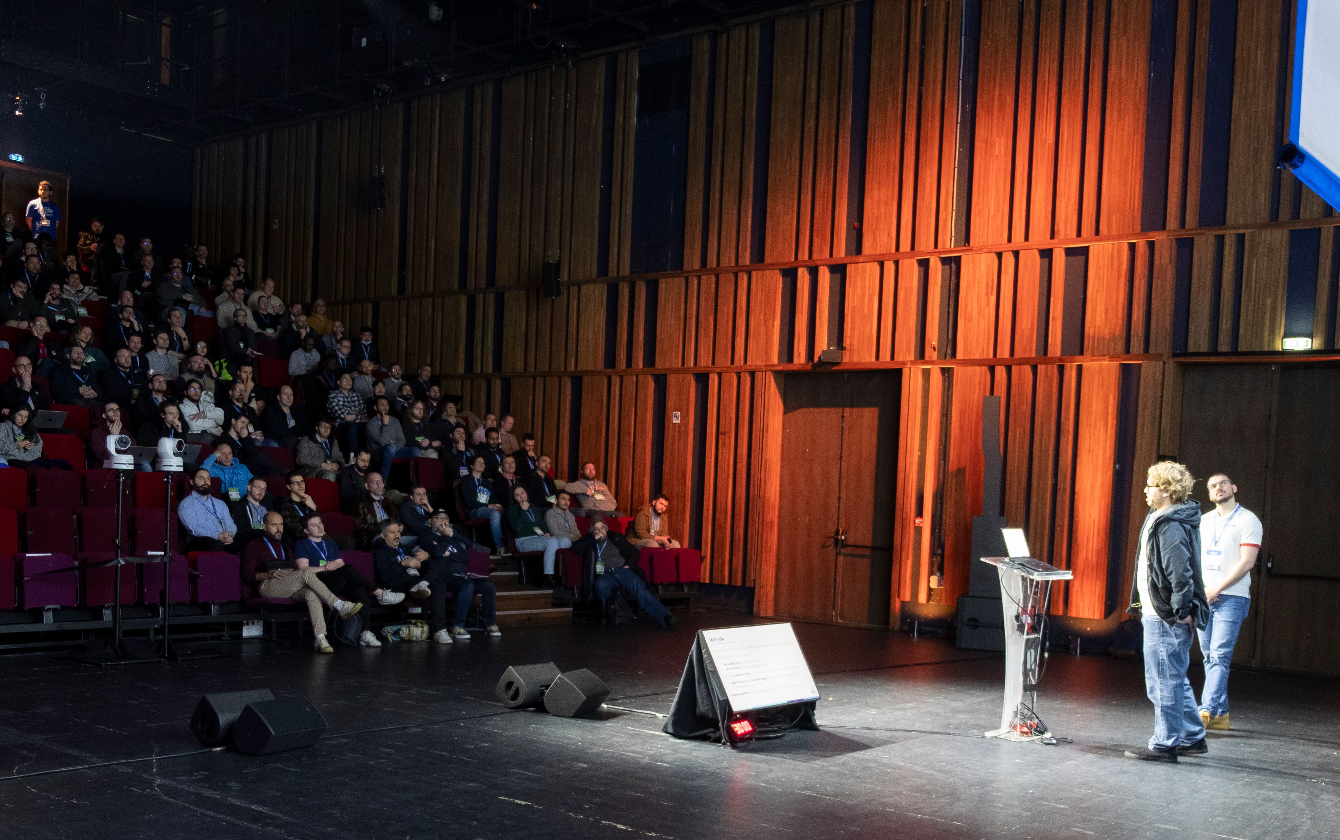 Speaker on stage at Cloud Native Days France 2026